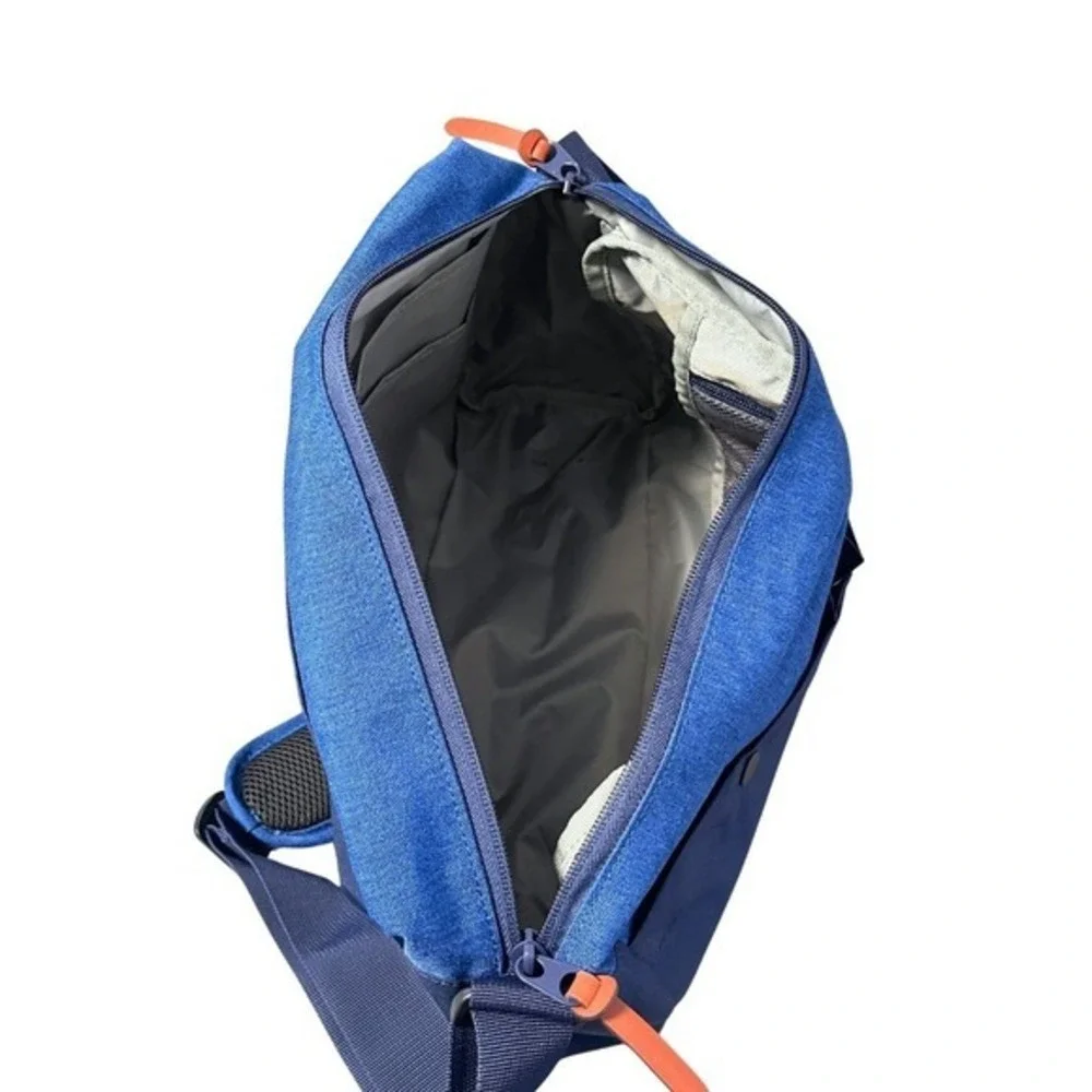 Lands End Everyday Messenger Bag Size 11x15 Laptop Inner Outer Pockets Utility‎